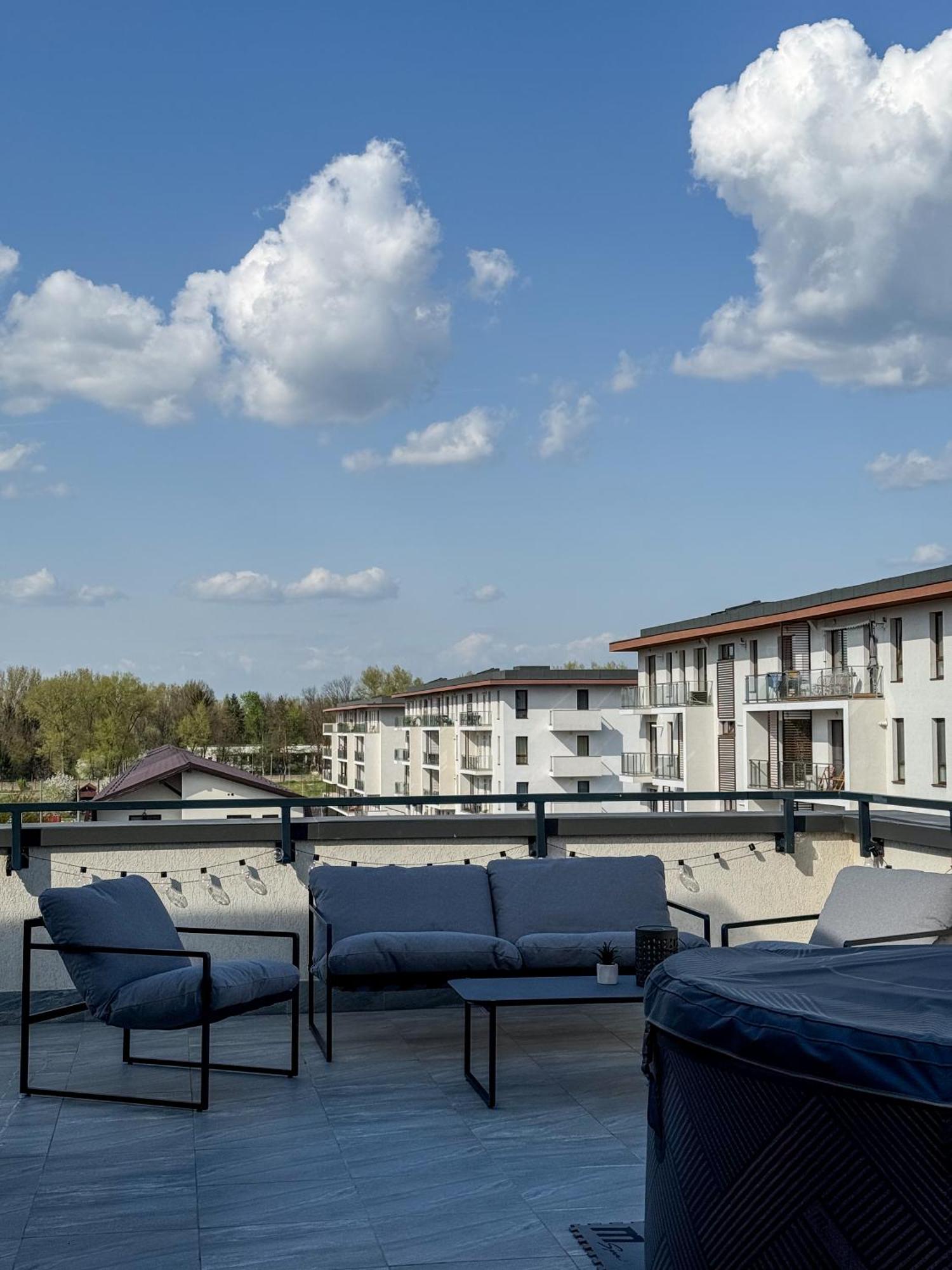 Skylark - Monaco Penthouse With Jacuzzi & Panoramic View Apartment Brașov Exterior foto